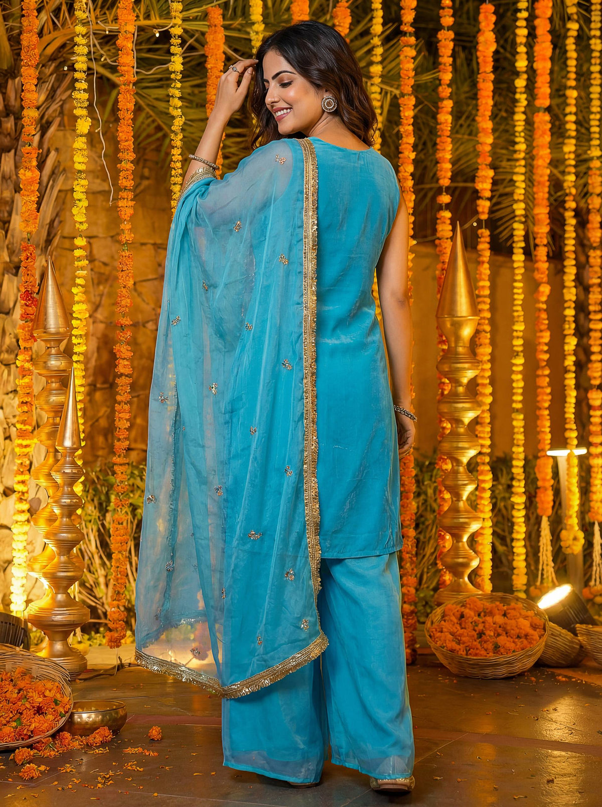 Fandy Silk Crap Bids Embroidery Sequence Treads Kurti