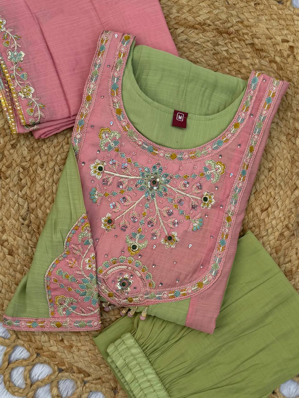 PREMIUM-FERTIGANZUG-SET AUS ANARKALI