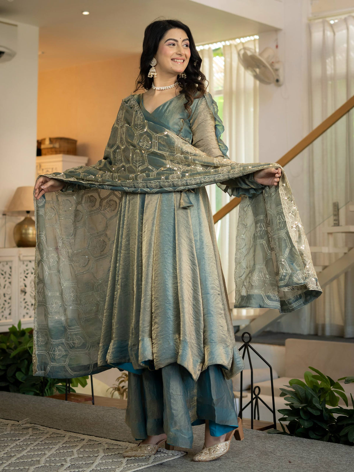 Presenting New Đěsigner Anarkali Suit In New Fancy Style