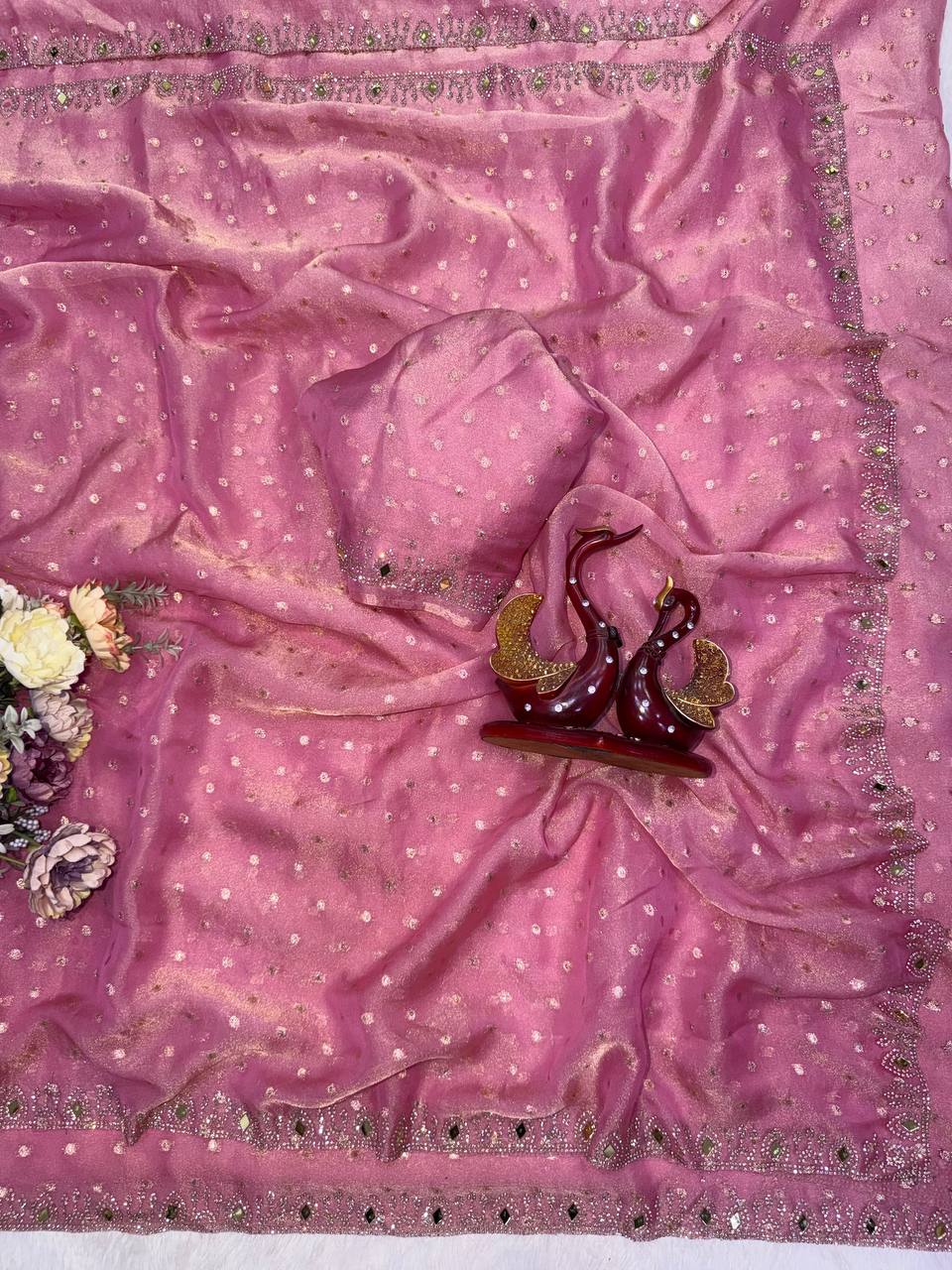 Suche jemanden für einen schönen Sari in der gleichen Farbe