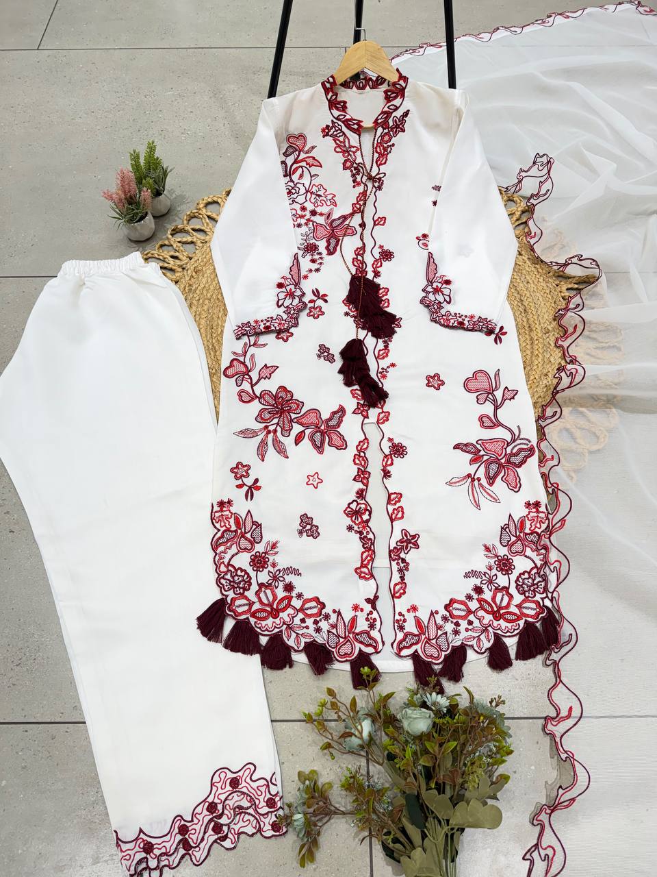 PREMIUM-FERTIGANZUG-SET AUS ANARKALI