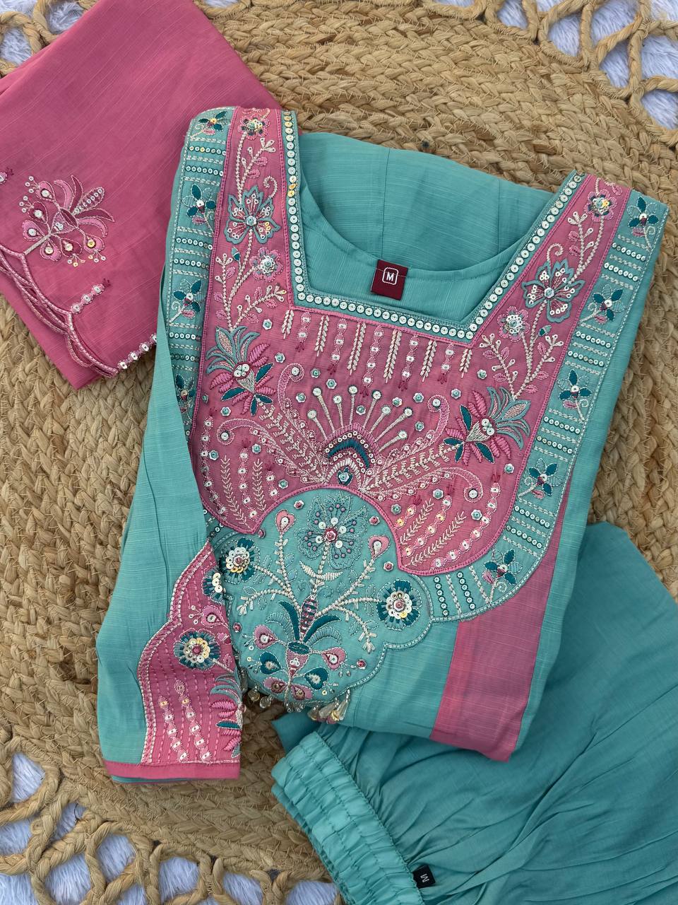 PREMIUM-FERTIGANZUG-SET AUS ANARKALI