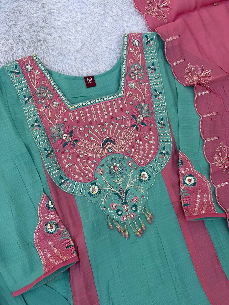 PREMIUM-FERTIGANZUG-SET AUS ANARKALI