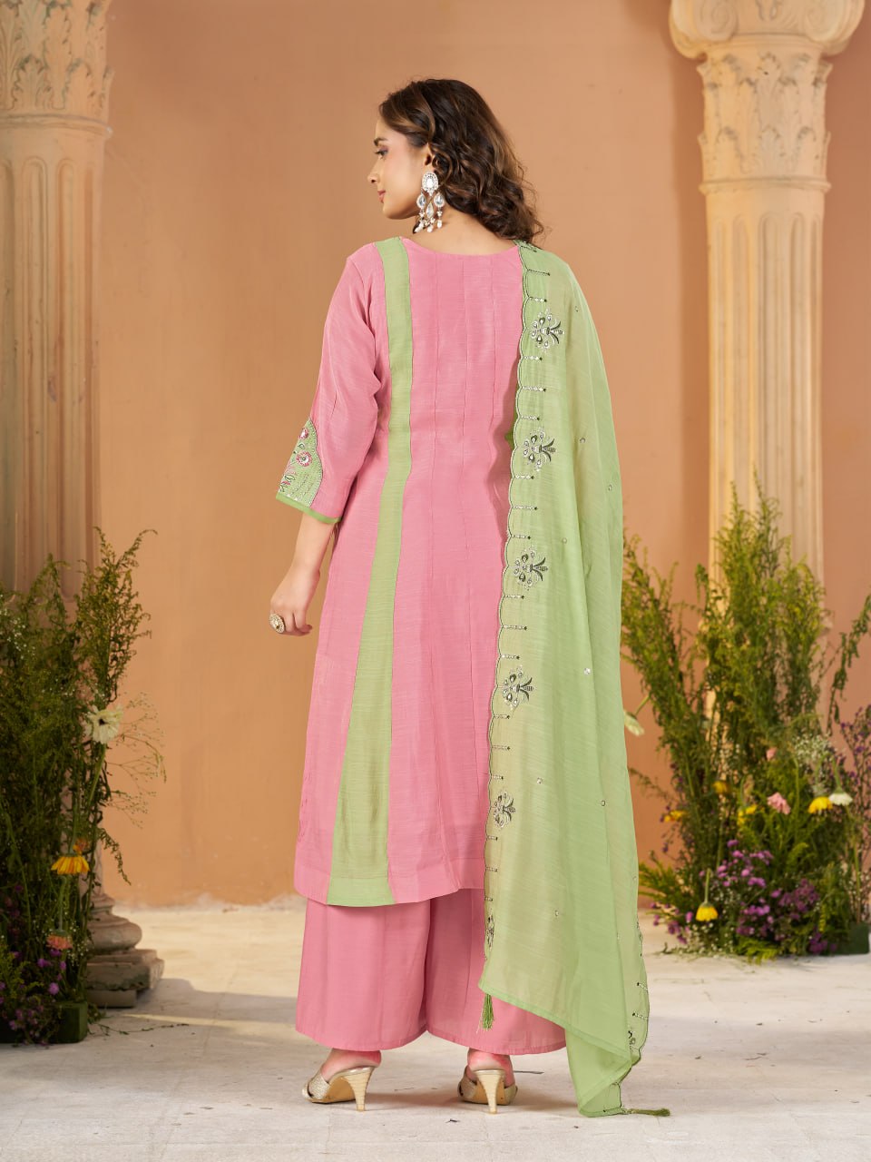 PREMIUM-FERTIGANZUG-SET AUS ANARKALI
