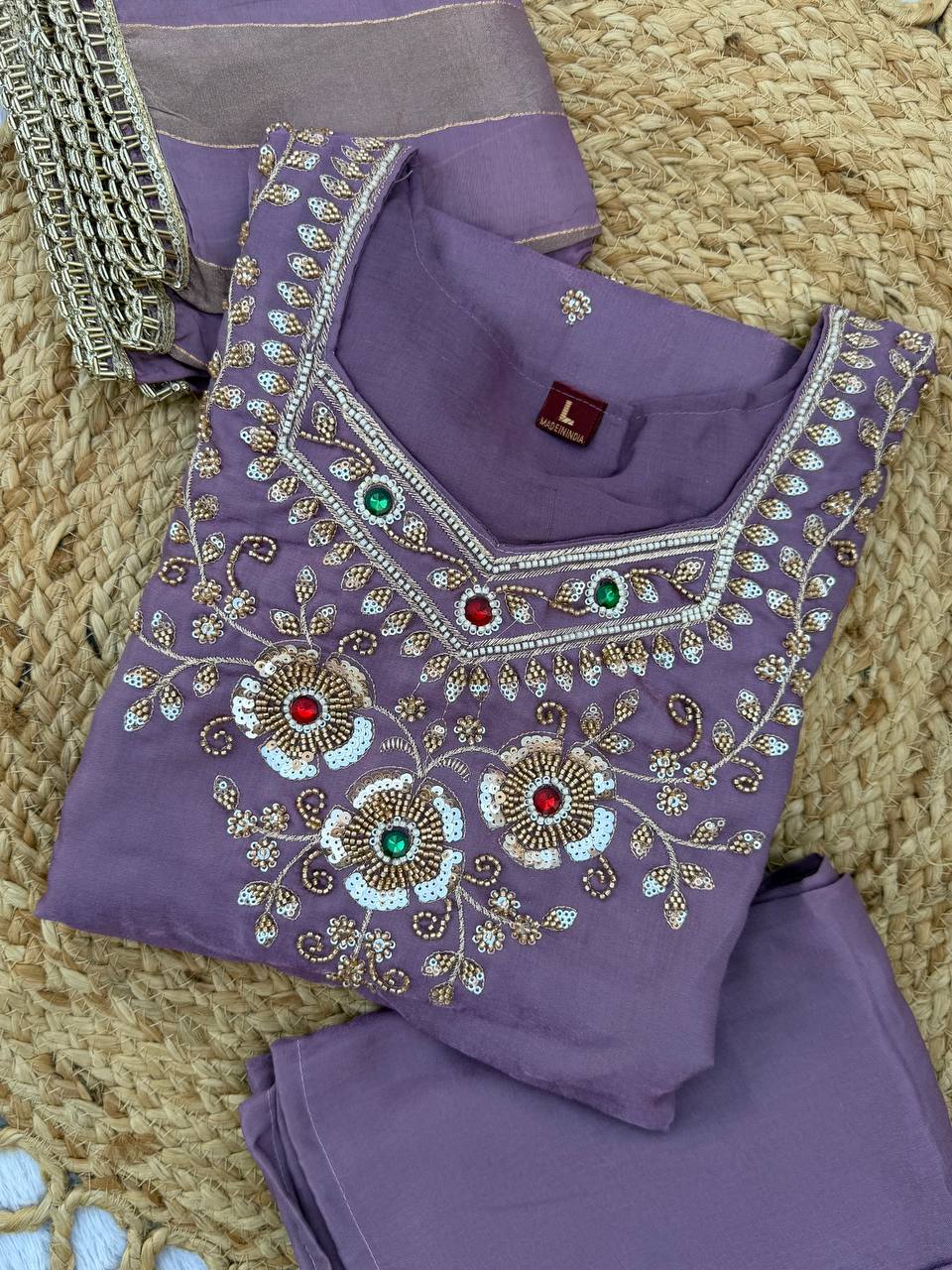 PREMIUM-FERTIGANZUG-SET AUS ANARKALI