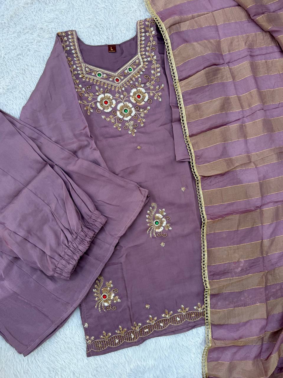PREMIUM-FERTIGANZUG-SET AUS ANARKALI