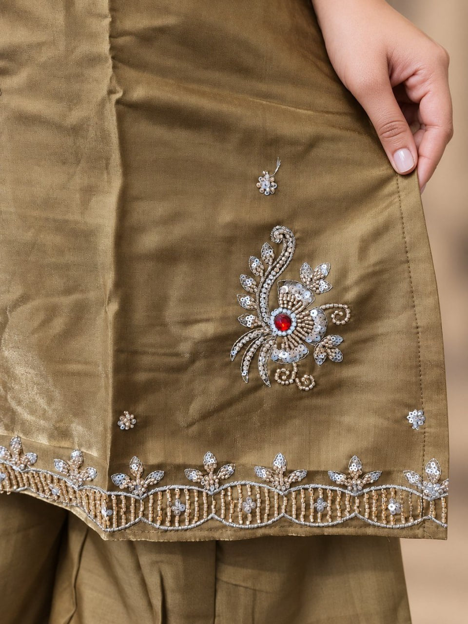 PREMIUM-FERTIGANZUG-SET AUS ANARKALI