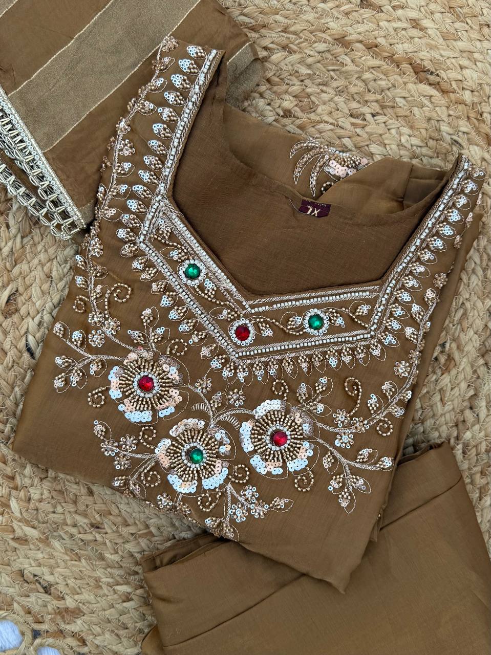 PREMIUM-FERTIGANZUG-SET AUS ANARKALI