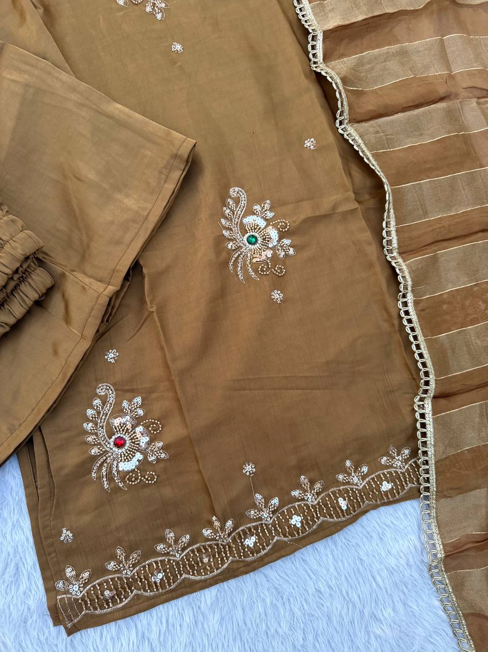 PREMIUM-FERTIGANZUG-SET AUS ANARKALI