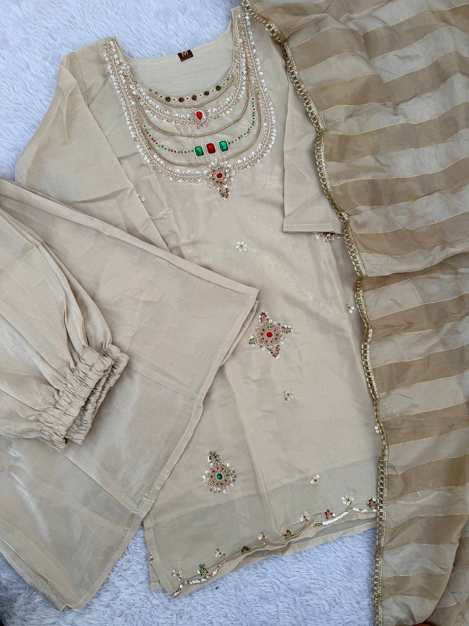 PREMIUM-FERTIGANZUG-SET AUS ANARKALI