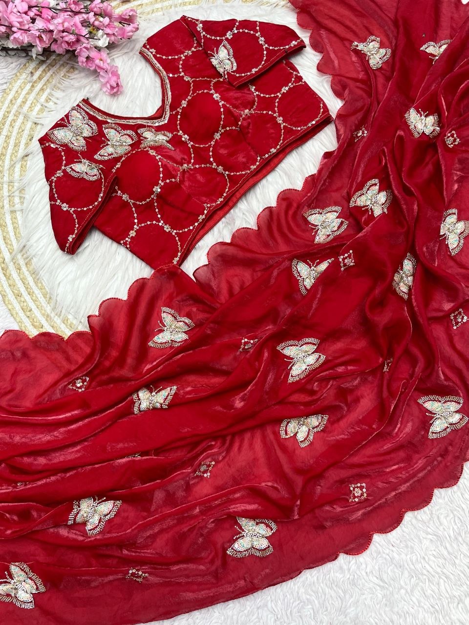 Beautiful khatli Brits work along with all over arco bodar saree