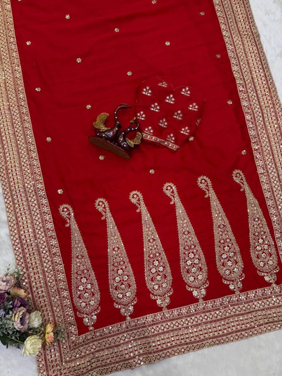 Blooming Vichitra Silk Saree