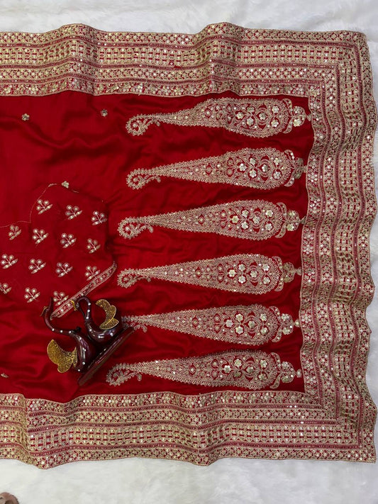 Blooming Vichitra Silk Saree