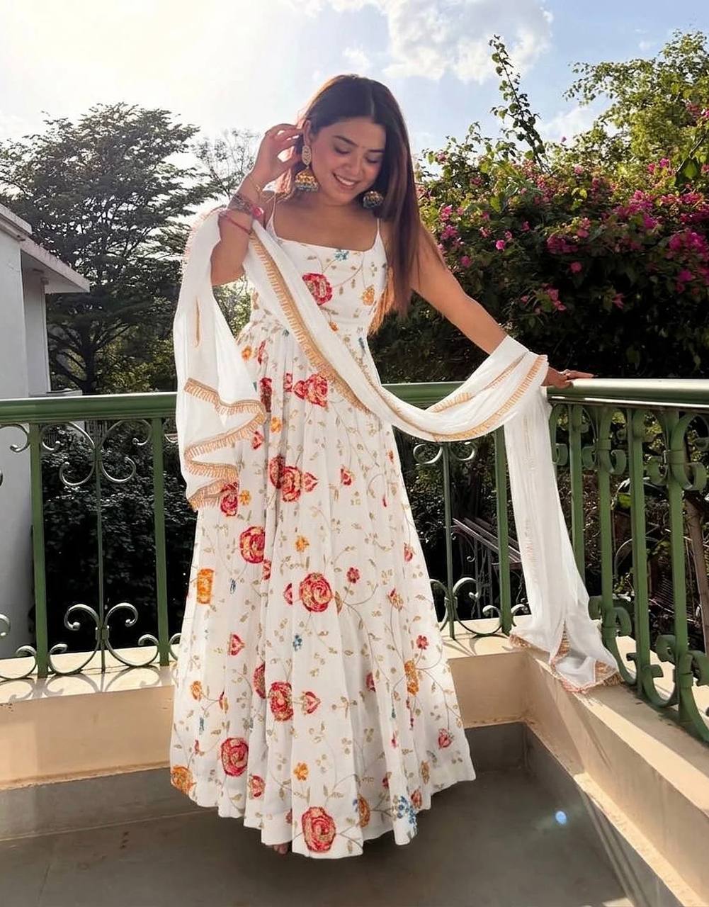 PREMIUM READYMADE LUXURY ANARKALI SUIT 3 PIS
