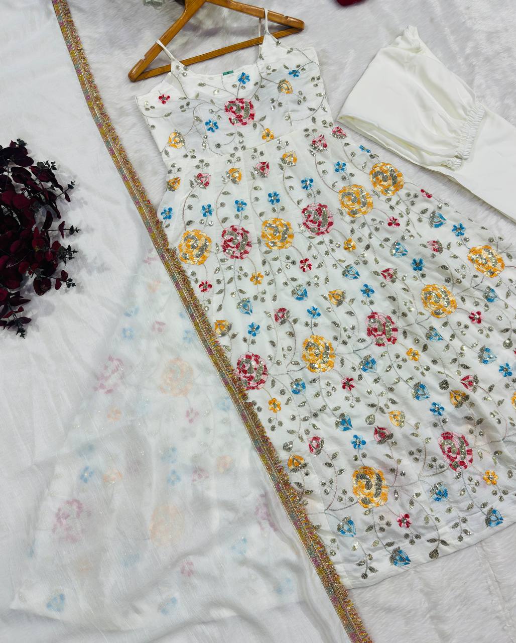PREMIUM READYMADE LUXURY ANARKALI SUIT 3 PIS