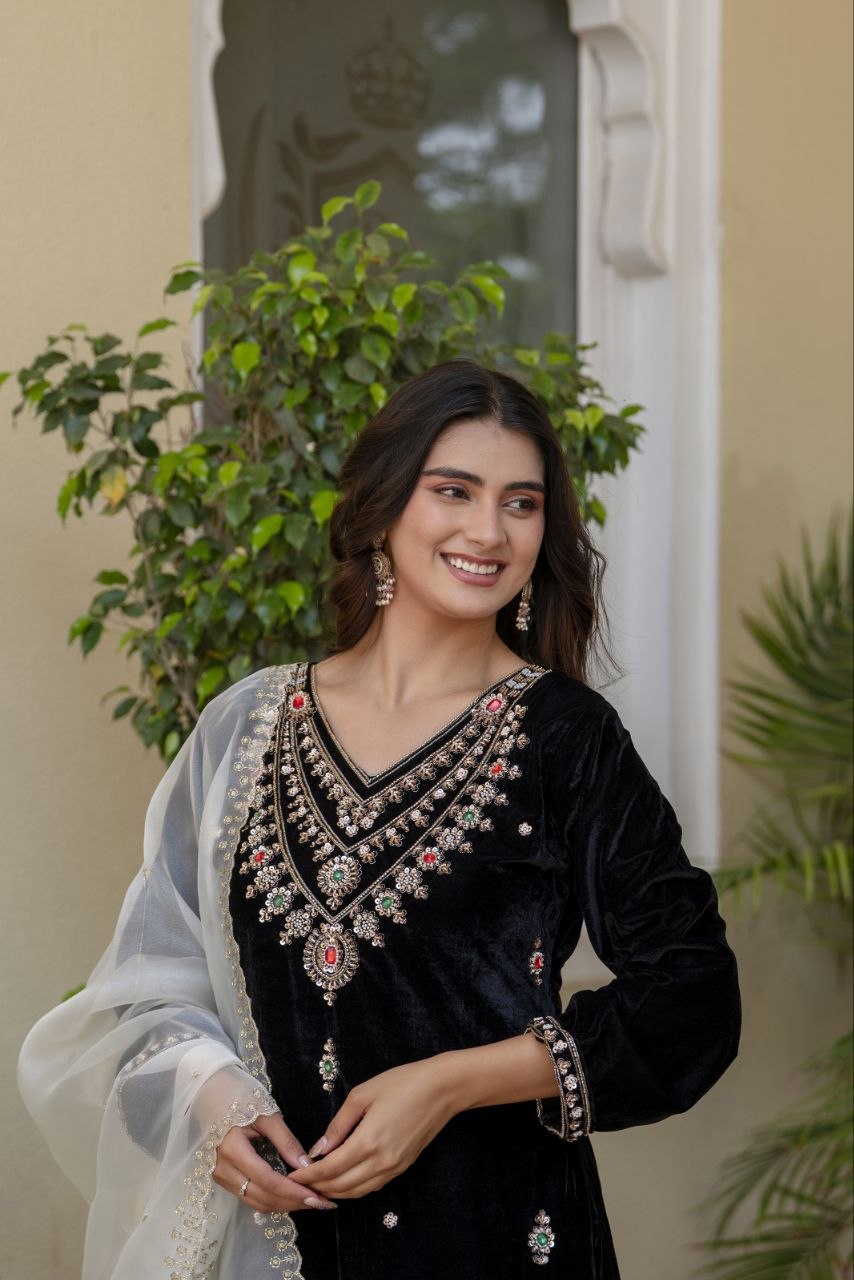 Presenting New Ready Made Kurti Pant Dupatta Collection