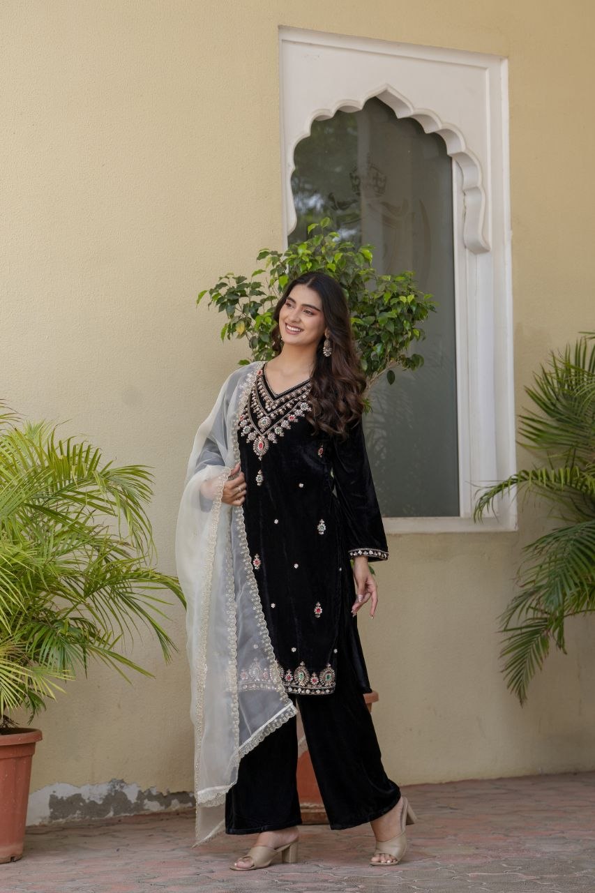 Presenting New Ready Made Kurti Pant Dupatta Collection