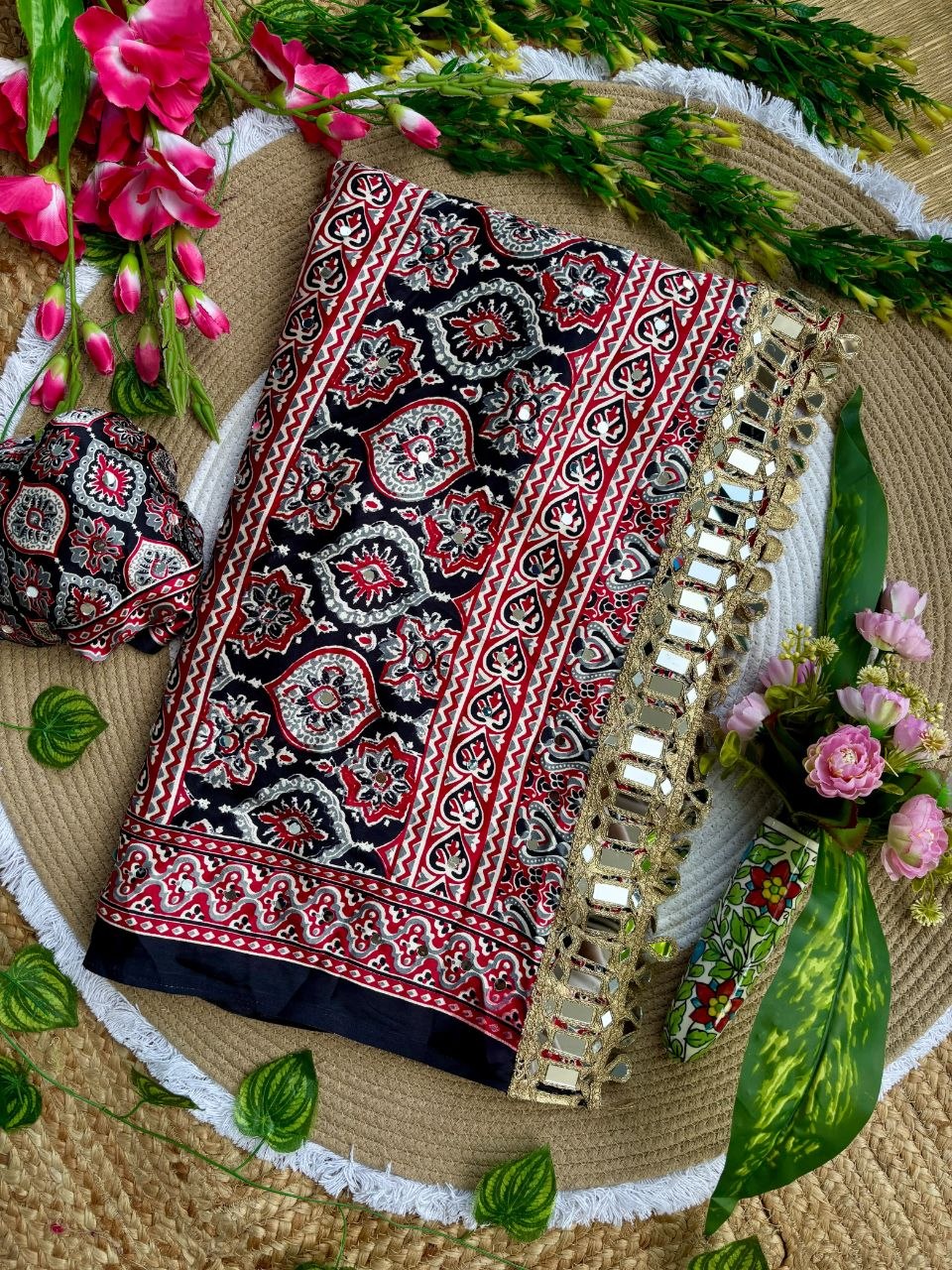 Very Soft and Elegant Rich look Original Japan Sartin Ajarak Print Saree
