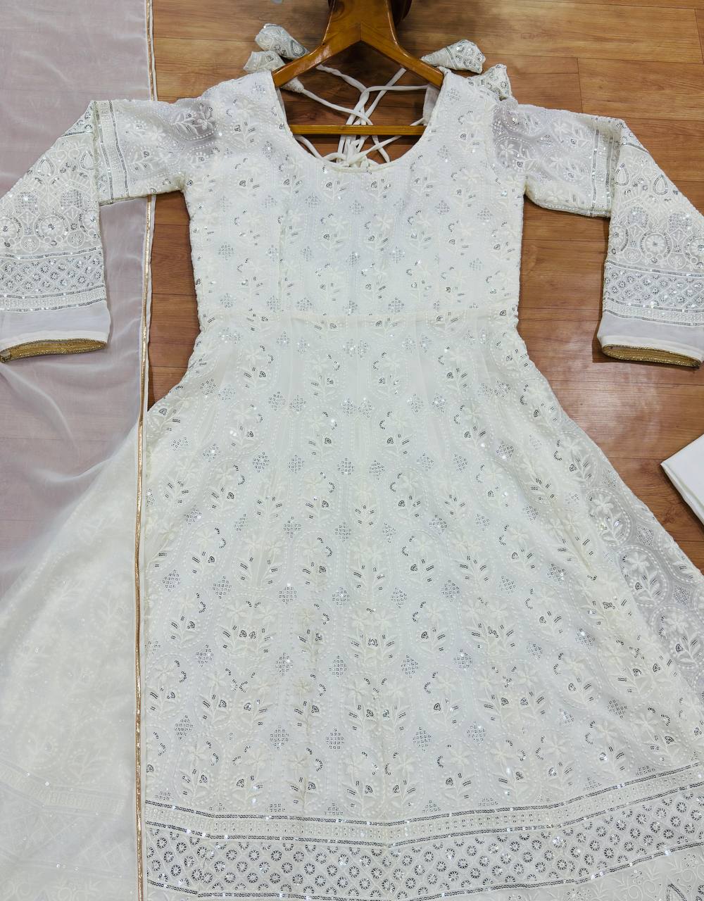 PREMIUM READYMADE LUXURY ANARKALI SUIT 3 PIS