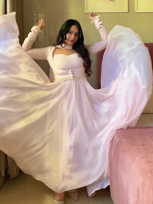 Presenting New Đěsigner Maxi Anarkali Suit In New Fancy Style