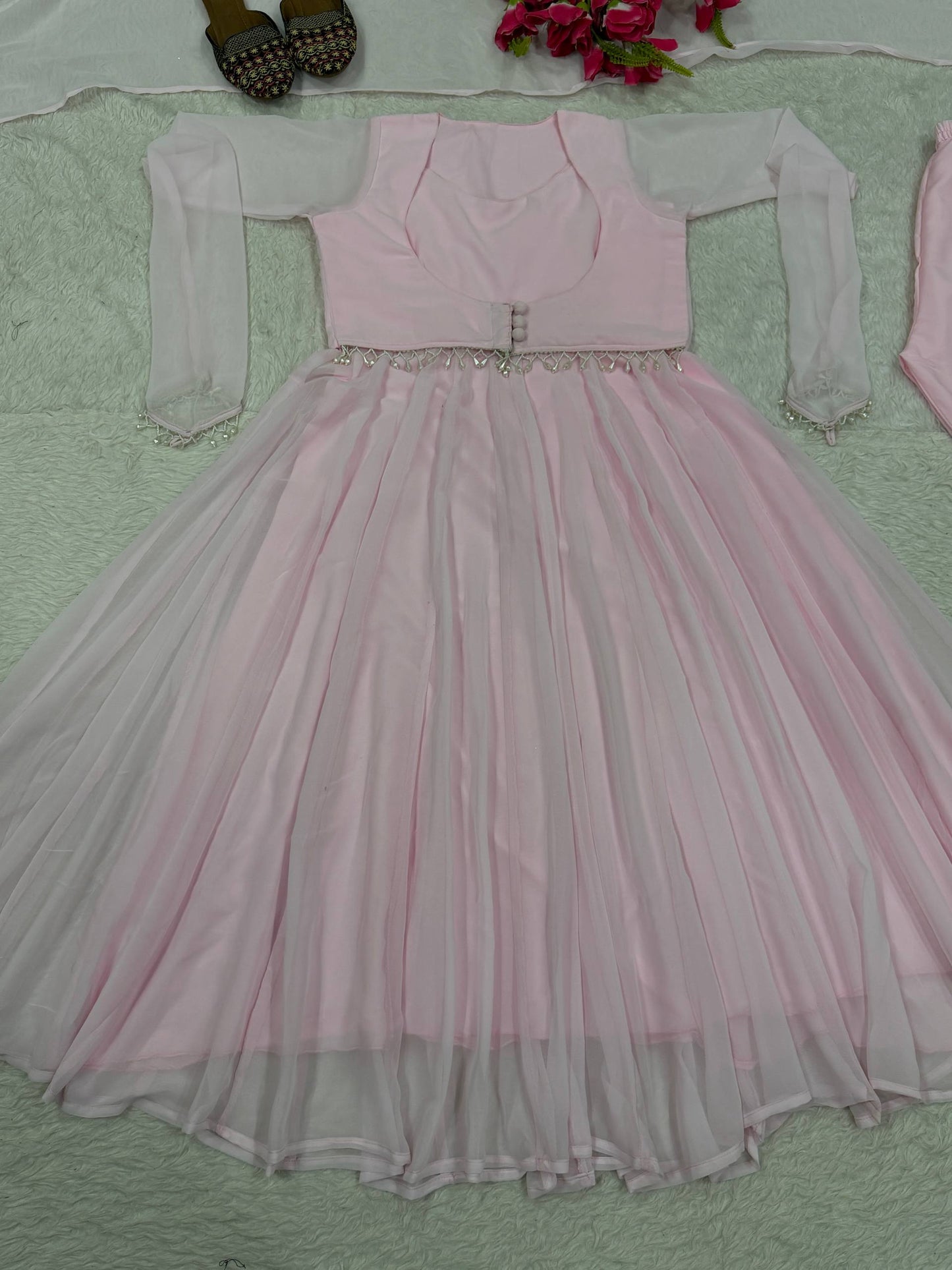 Presenting New Đěsigner Maxi Anarkali Suit In New Fancy Style
