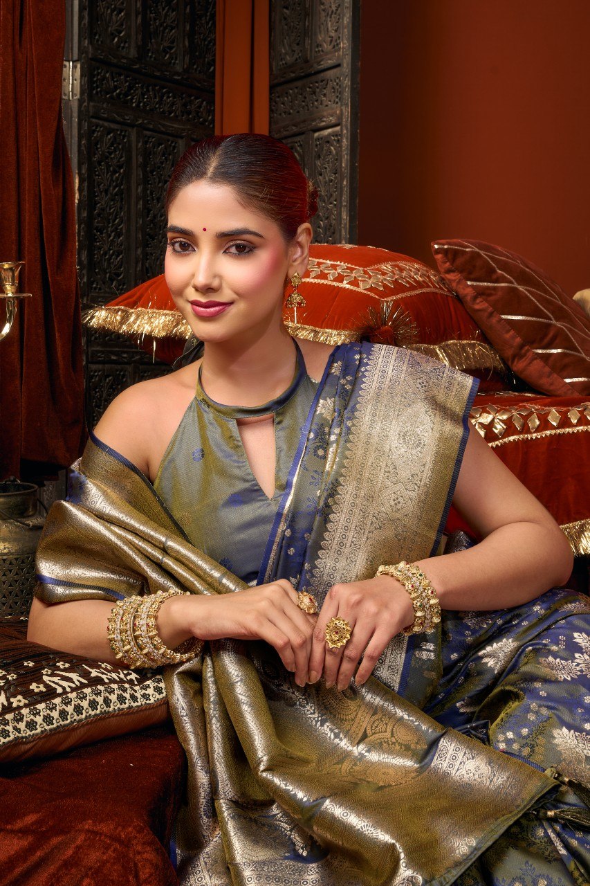 Self Jacquard Soft Silk Saree With Rich Zari Weaving & Tassels