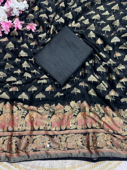 mono banglori with beautiful piping saree