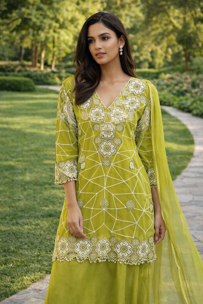 EID EXCLUSIVE AND TRENDY FOR WEDDING SEASON PLAZZO