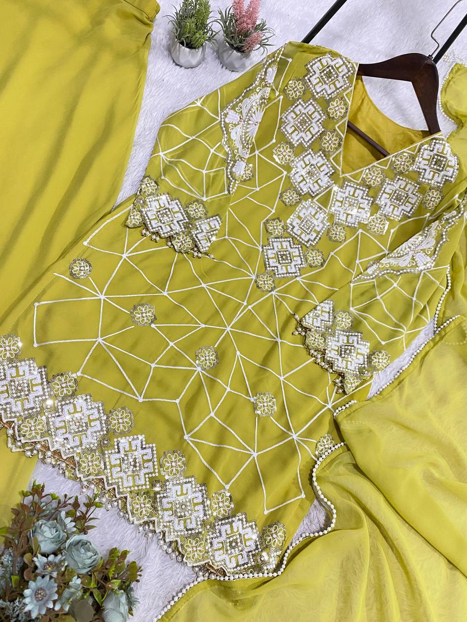 EID EXCLUSIVE AND TRENDY FOR WEDDING SEASON PLAZZO