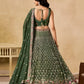 Sehen Sie umwerfend aus in diesem wunderschönen cremefarbenen Lehenga-Set
