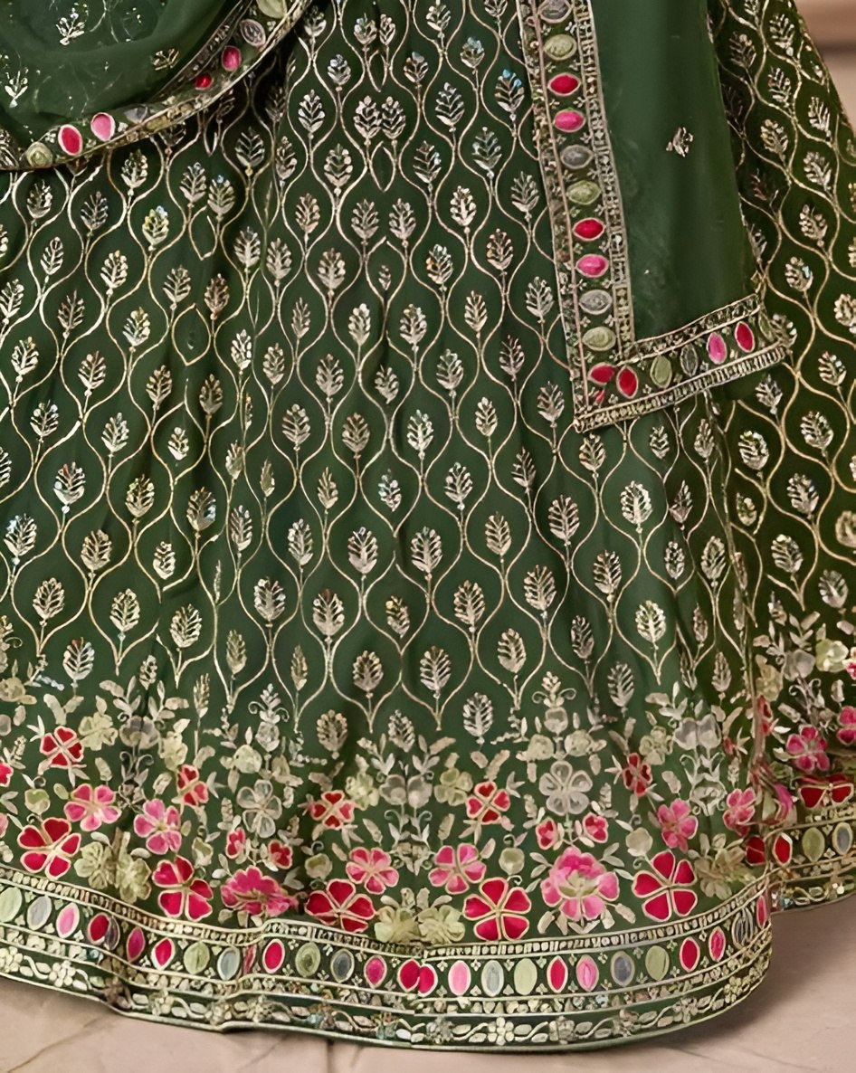 Sehen Sie umwerfend aus in diesem wunderschönen cremefarbenen Lehenga-Set