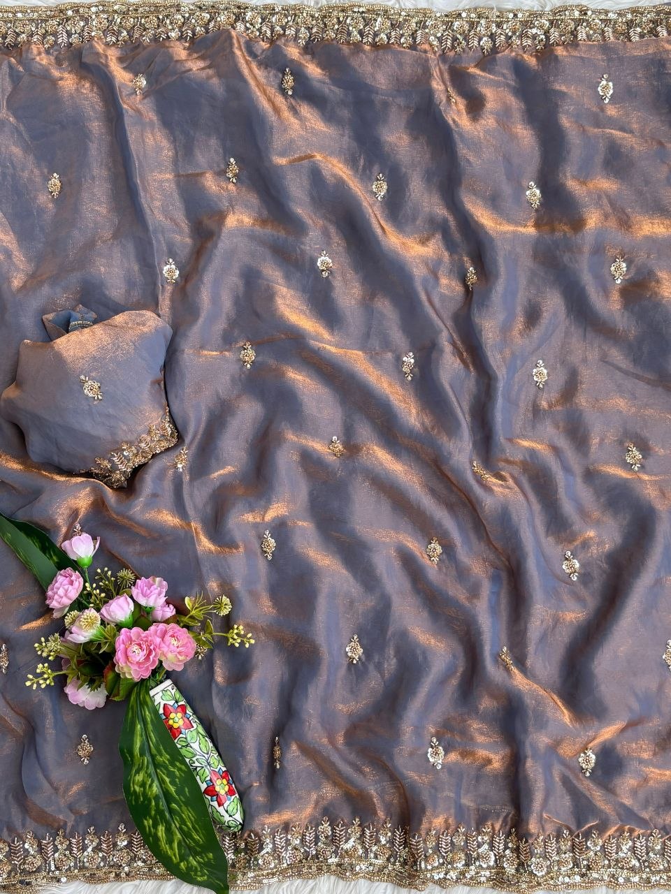 Very soft elegant nd rich look fendy sartin saree