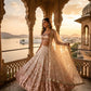Sehen Sie umwerfend aus in diesem wunderschönen cremefarbenen Lehenga-Set
