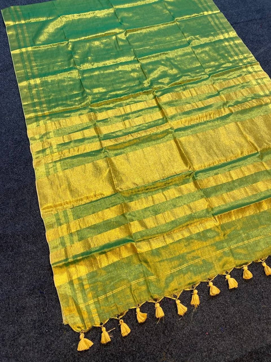elegant saree is crafted from lightweight saree