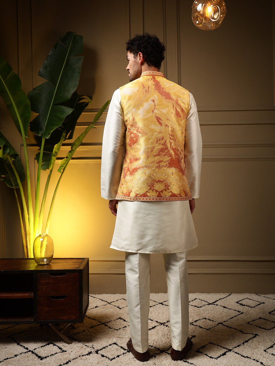 Presenting Koti Kurta With Pant set