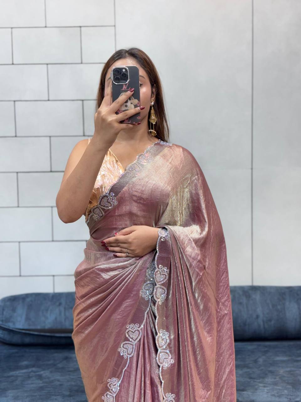 LOVING HART DIAMOND WORK BORDER SPACE SILK SAREE