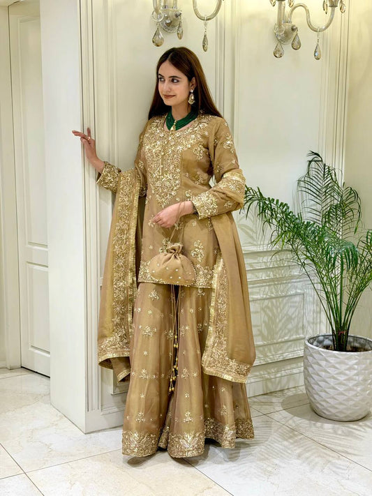 Launching New Đěsigner Party Wear Look Pur Nc Moss Silk Top & Palazzo With Dupatta