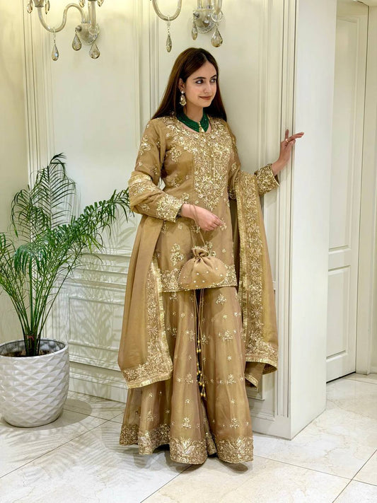 Launching New Đěsigner Party Wear Look Pur Nc Moss Silk Top & Palazzo With Dupatta
