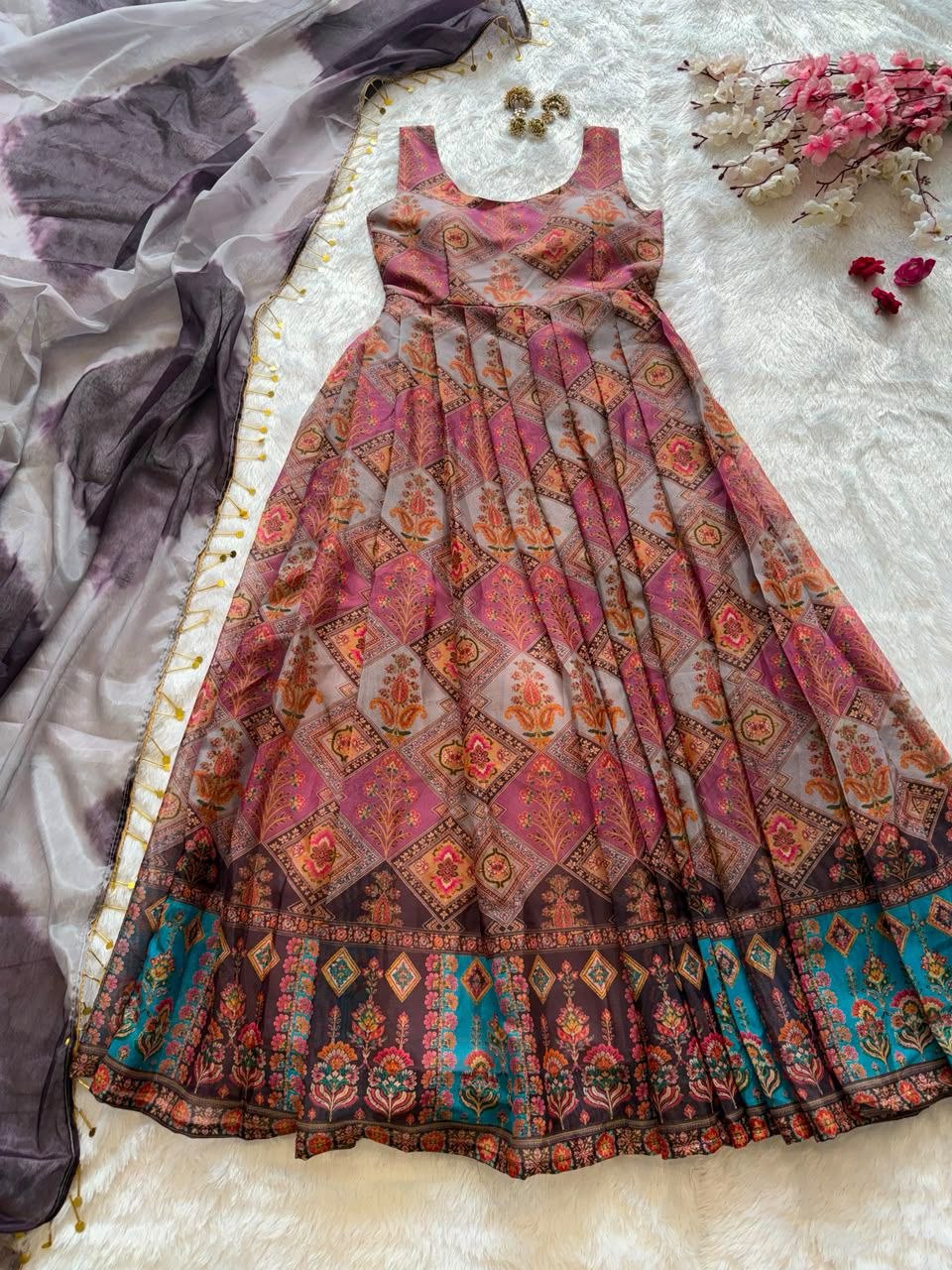 Digital printed Jimy organza silk suit