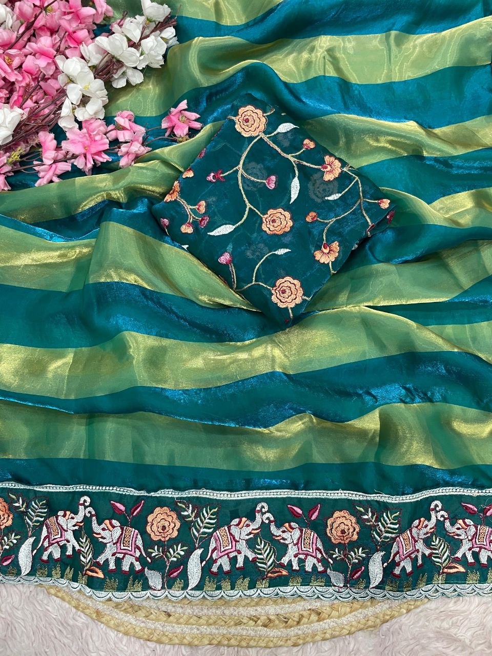 Presents New Bollywood Trending Design Saree