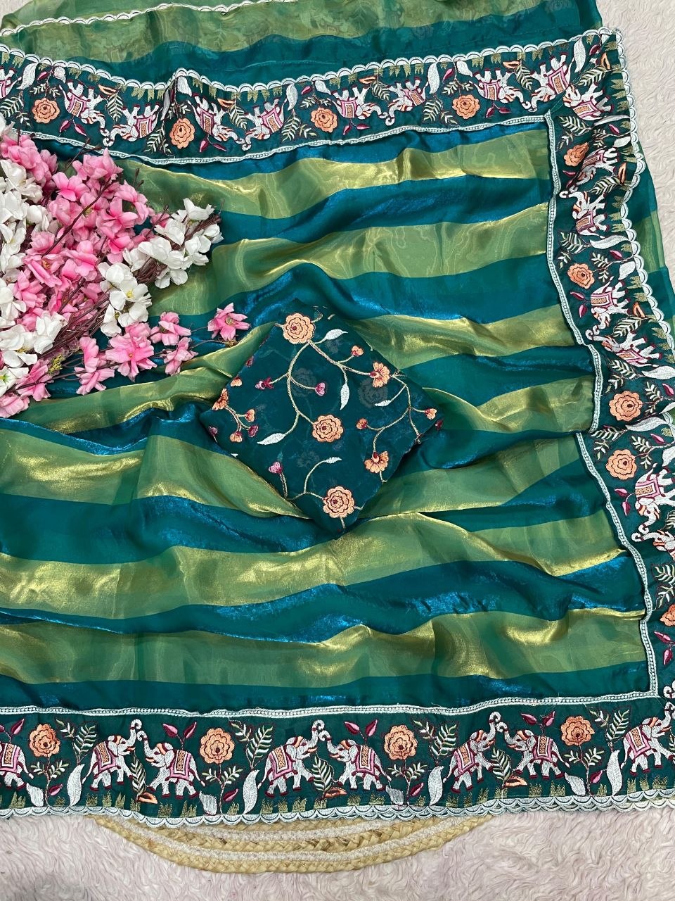 Presents New Bollywood Trending Design Saree