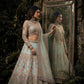Einführung eines 4 Meter ausgestellten Coding Sequins Work Lehenga