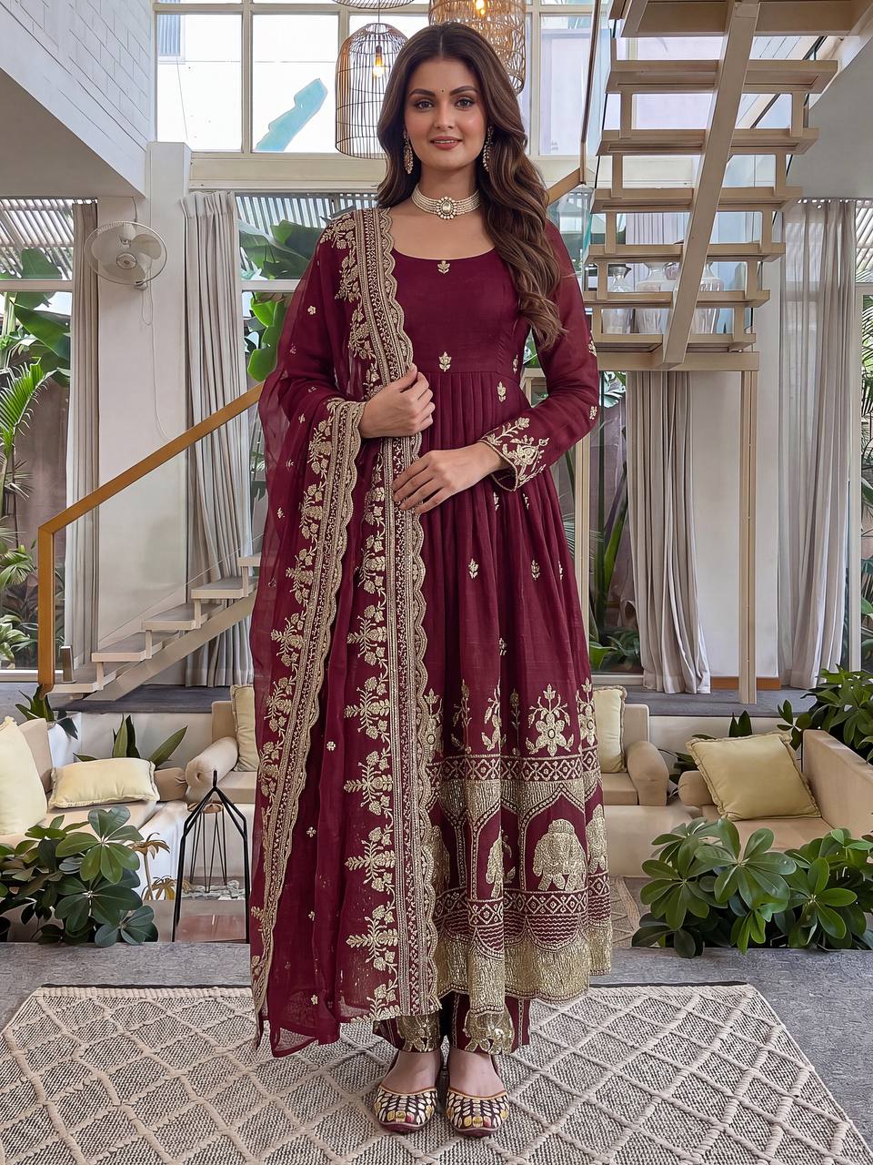 Royal Anarkali that speaks elegance in every thread gown