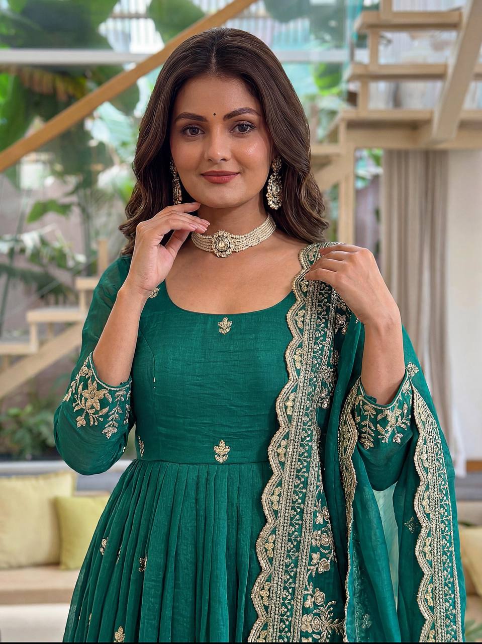 Royal Anarkali that speaks elegance in every thread gown
