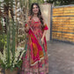 Kleid aus Georgette-Imitat mit üppiger Paillettenstickerei