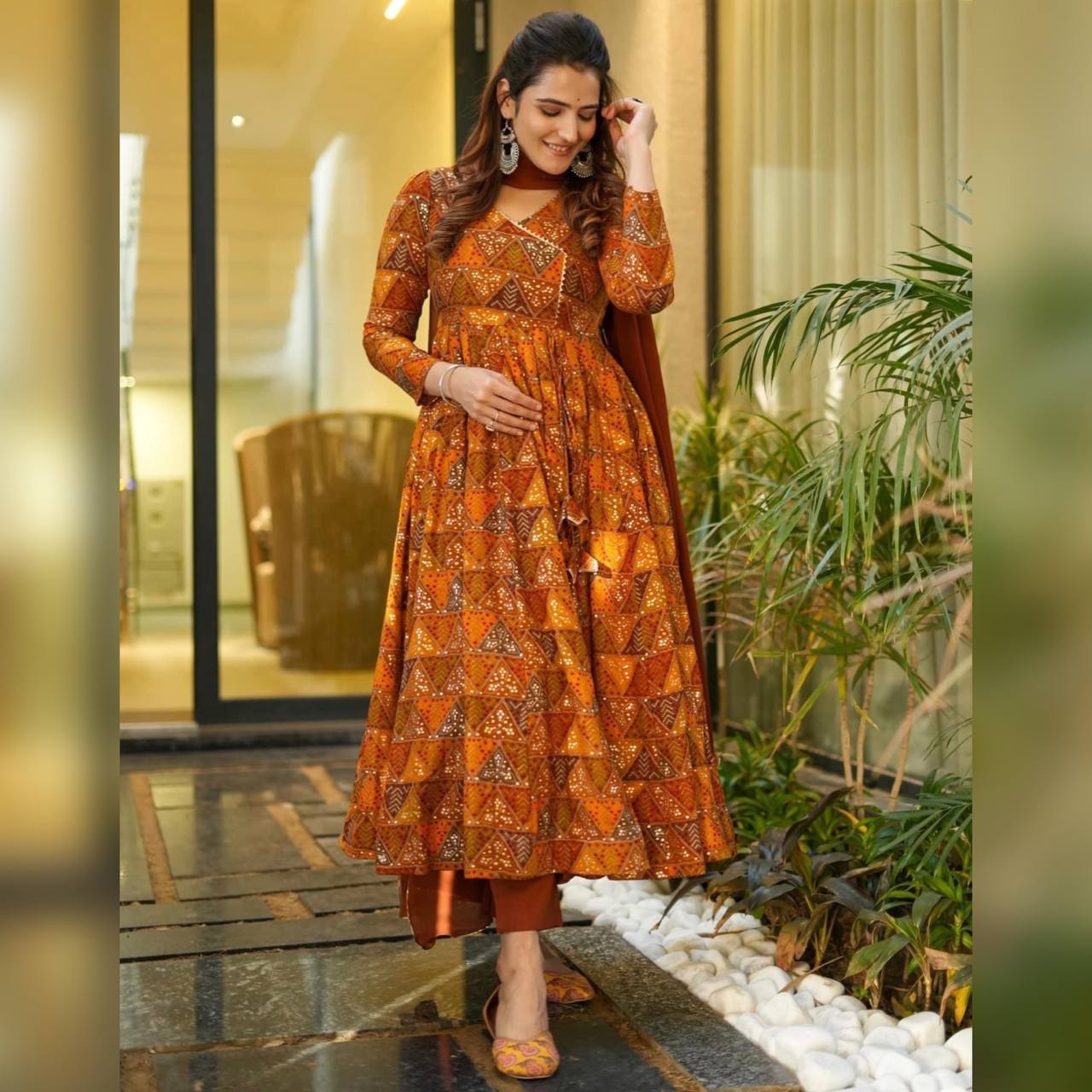 Buy Navy Blue Banglori Silk Wedding Anarkali Suit Online - LSTV04340 |  Andaaz Fashion